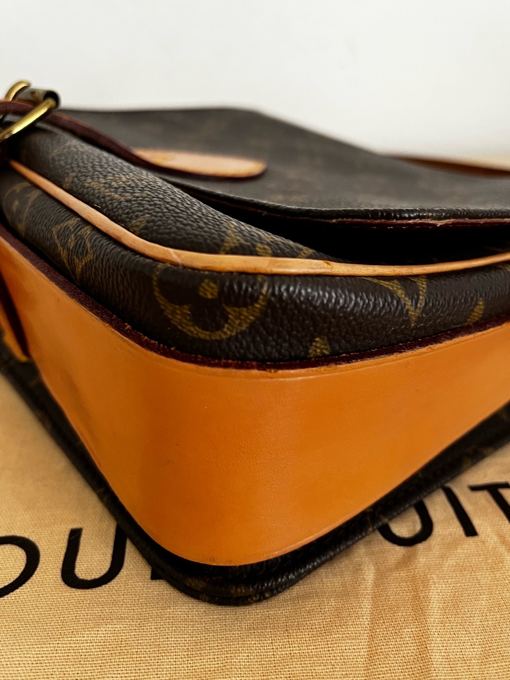 Louis Vuitton Monogram Cartouchiere Crossbody GM 1993 - Picture 5 of 17